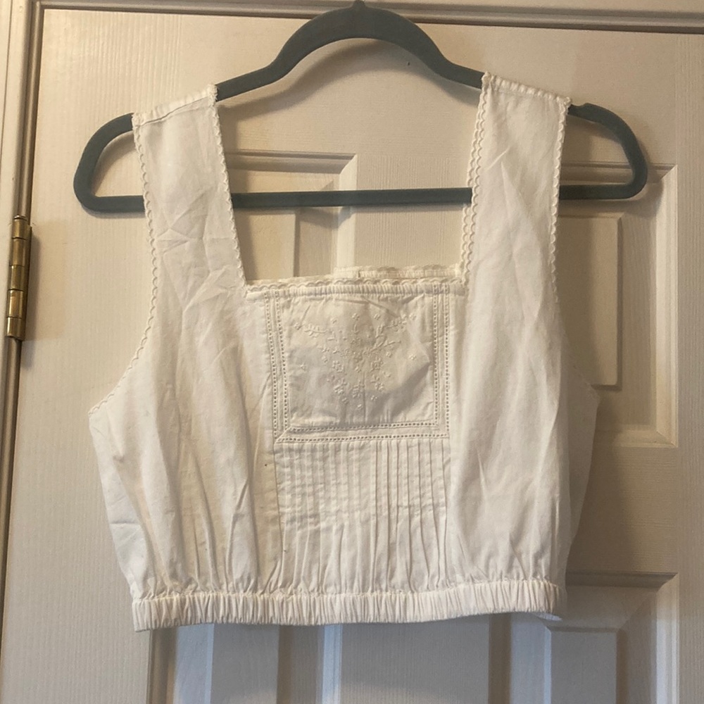 Cropped tank